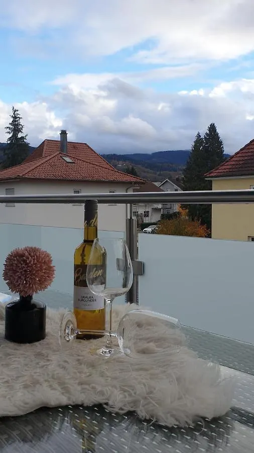 Boardingappartement Windeckblick, Ruhige, Zentrale Lage Mit Grossem Suedbalkon Buehl  0*, Buehl (Rastatt)