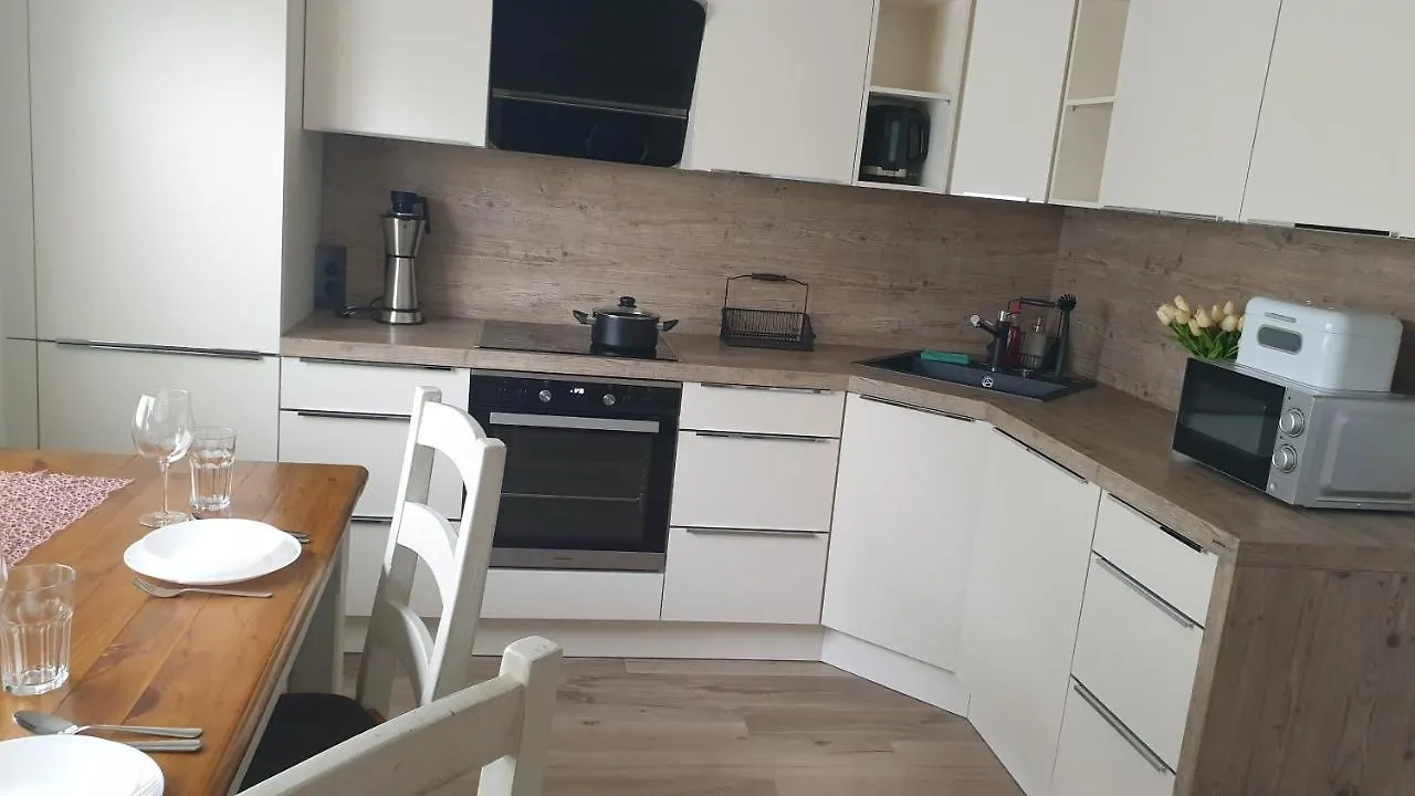 Boardingappartement Windeckblick, Ruhige, Zentrale Lage Mit Grossem Suedbalkon Buehl  0*, Buehl (Rastatt) Germany