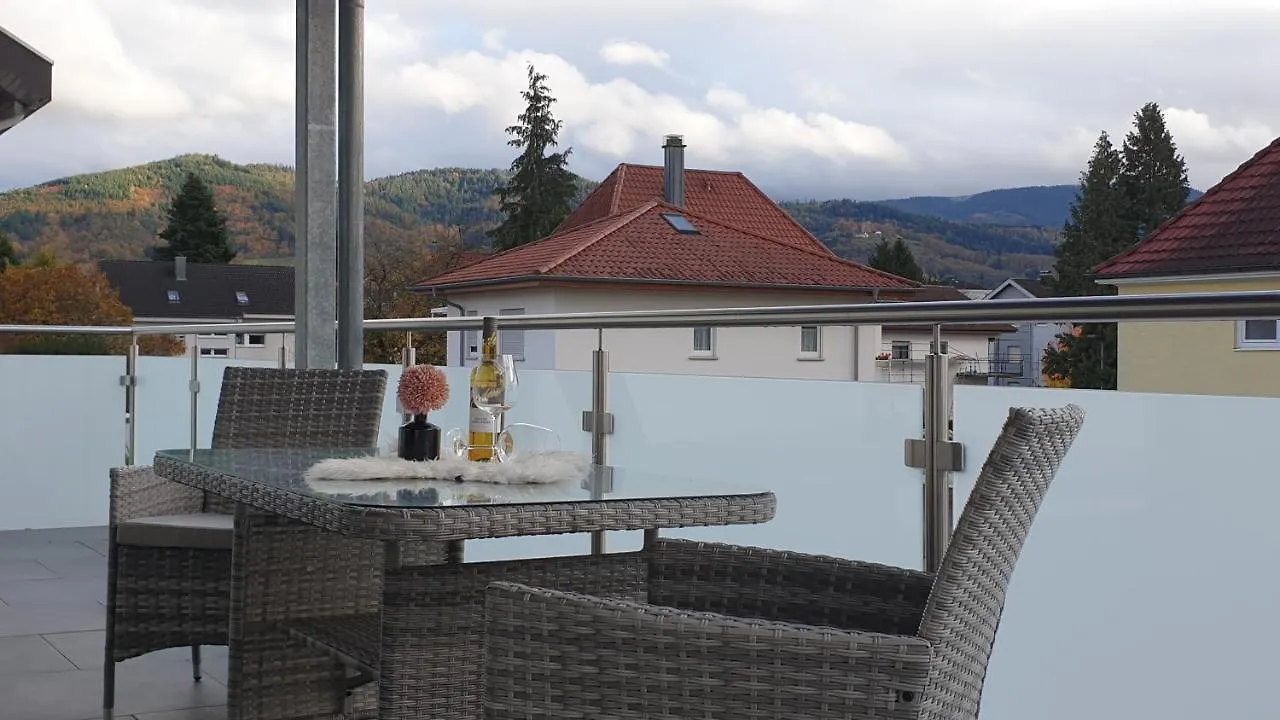 Boardingappartement Windeckblick, Ruhige, Zentrale Lage Mit Grossem Suedbalkon Buehl  Apartment Buehl (Rastatt)