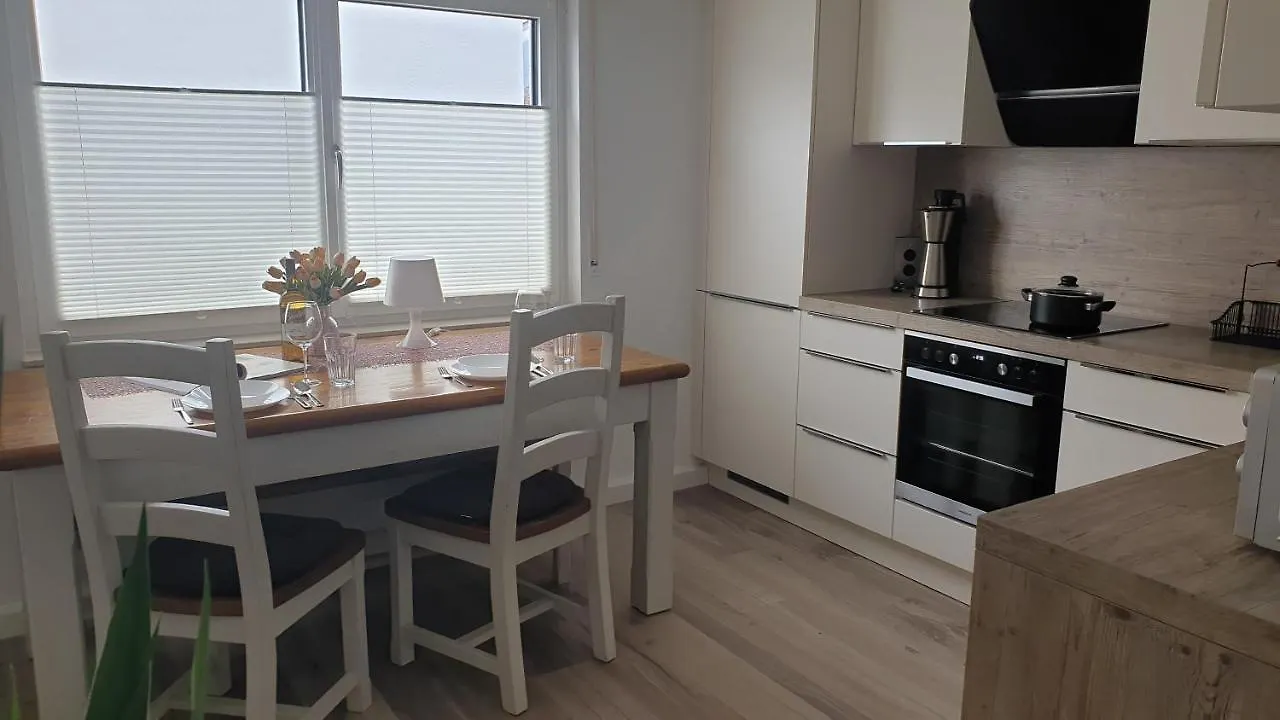 Boardingappartement Windeckblick, Ruhige, Zentrale Lage Mit Grossem Suedbalkon Buehl